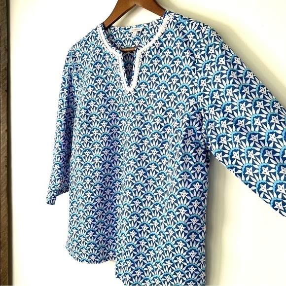 Talbots tunic top with 3/4 length sleeves and v-neck, 💯 cotton, petite size - Picture 3 of 10